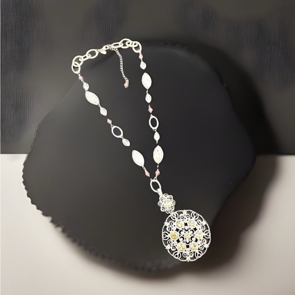 Lia Sophia Jewelry - Lia Sophia Rhinestone Matte Silver Tone Necklace, Flower Pendant EUC